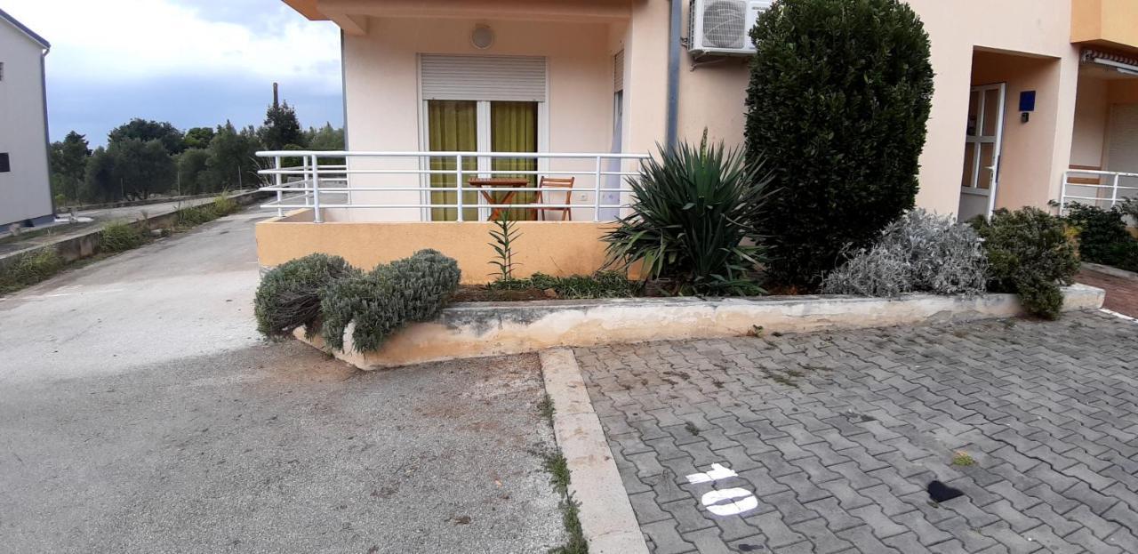 Ferienwohnung Marina Blue Starigrad Paklenica Exterior foto